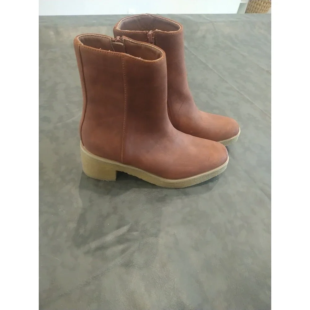 Coconuts Elsa Faux Leather Boots Sz 8 Brown Cottage Core Boho Cozy